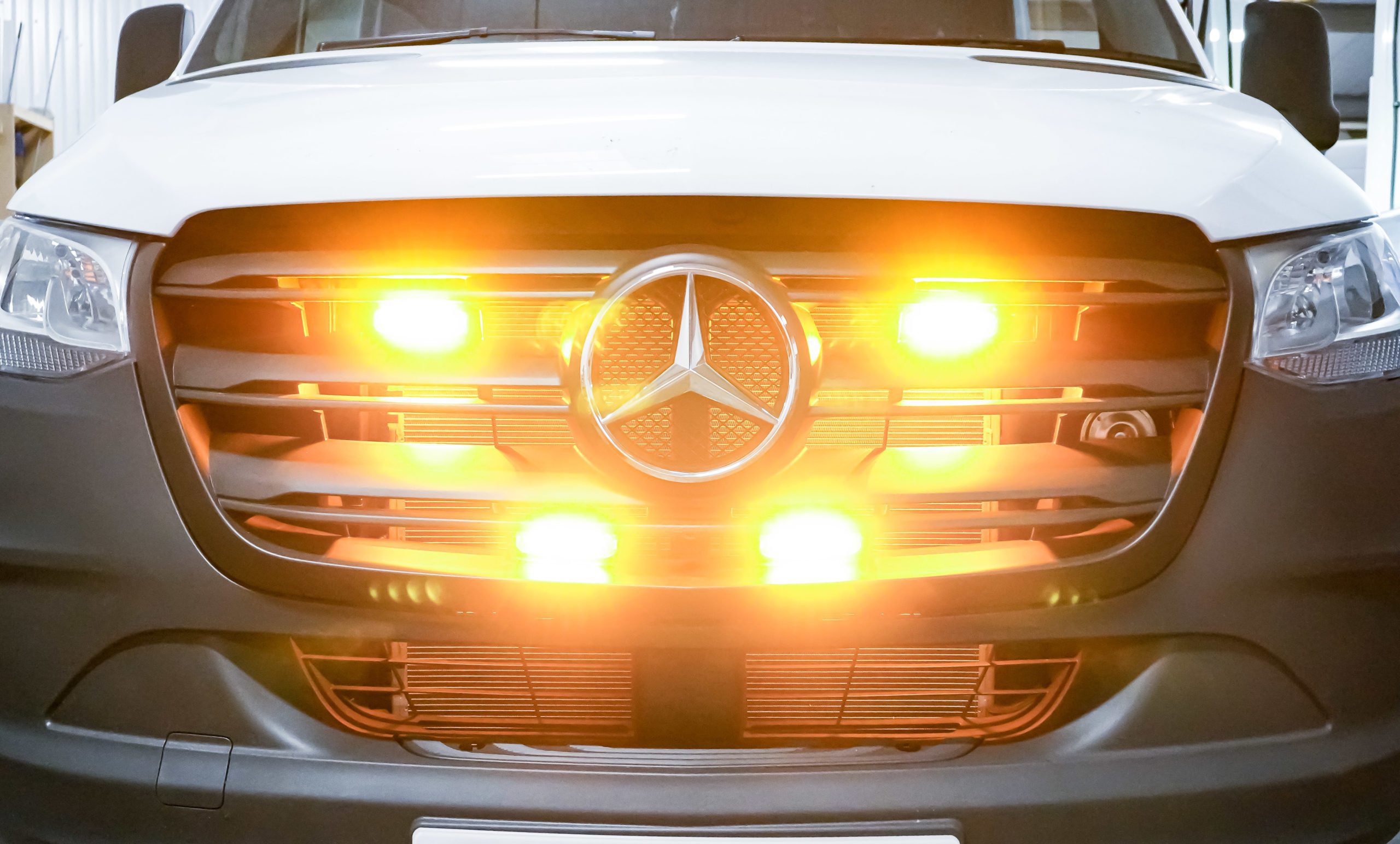 Vehicle Safety Lighting - Hazard warning lights - Mercedes Sprinter