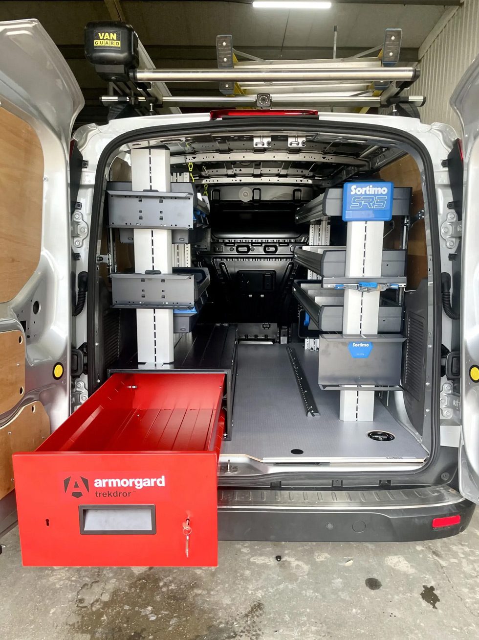 Bespoke van conversions Reading | Commercial Vehicle Conversions ...